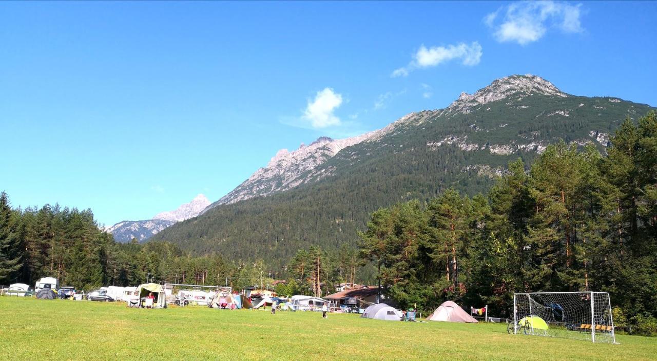Camping Lechtal Vorderhornbach ภายนอก รูปภาพ