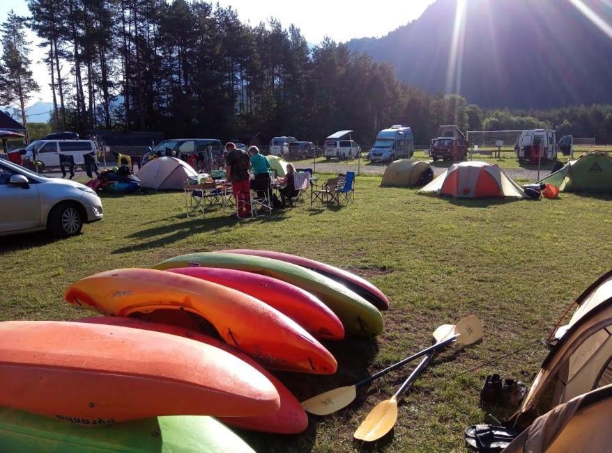 Camping Lechtal Vorderhornbach ภายนอก รูปภาพ