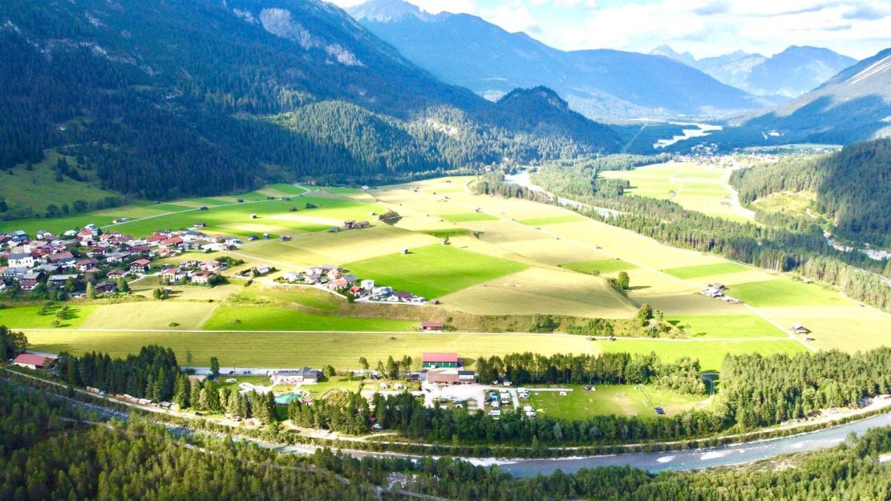Camping Lechtal Vorderhornbach ภายนอก รูปภาพ
