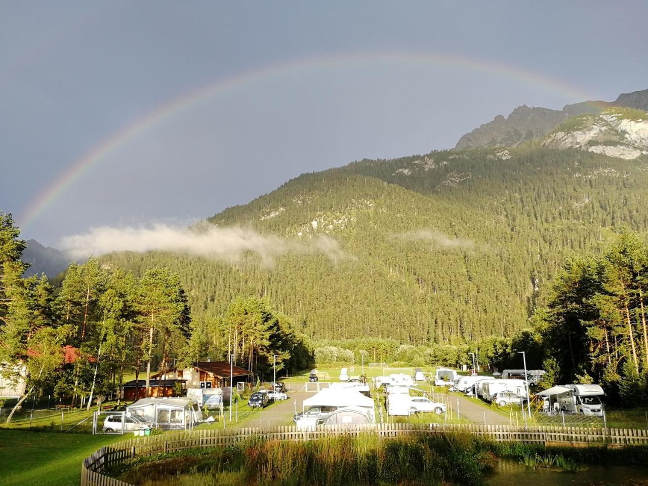 Camping Lechtal Vorderhornbach ภายนอก รูปภาพ