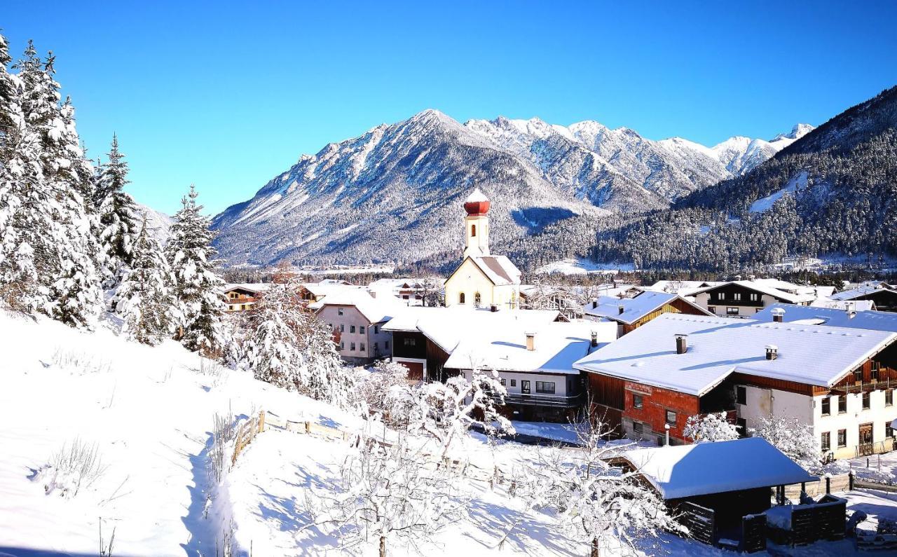 Camping Lechtal Vorderhornbach ภายนอก รูปภาพ